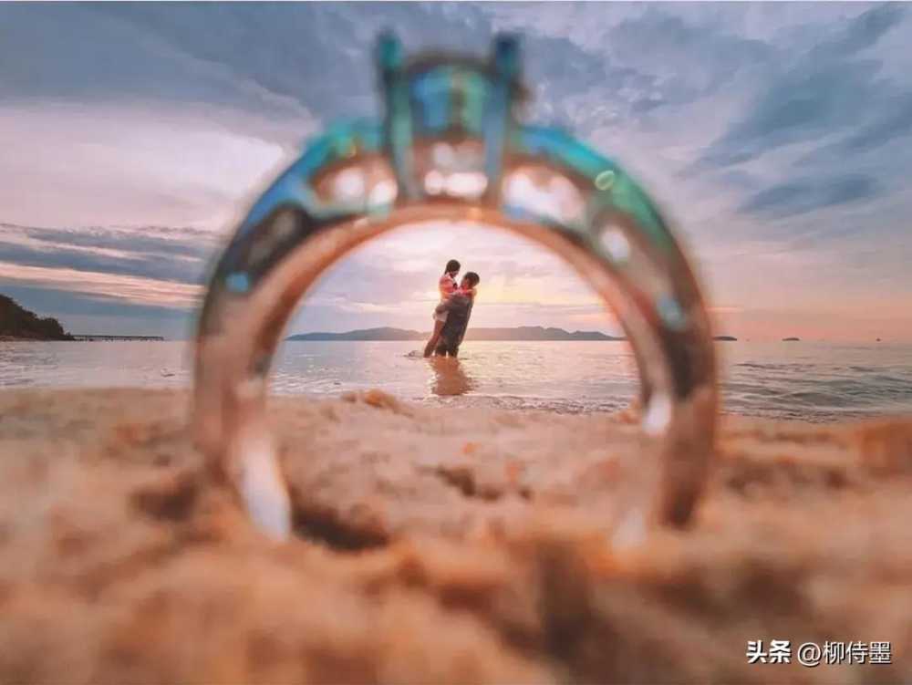 手机拍照创意无限，错位摄影你会拍吗？简单易学又好看